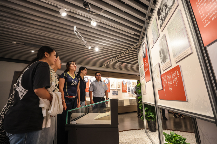 2025年9月1日,“信仰的力量——雨花英烈事迹与精神展”在中共一大纪念馆专题展厅开展。文汇报供图